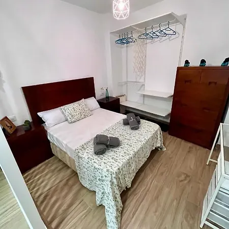 Apartment Gatu Paraguay , Preferente Mayores 25 Anos Y Familias